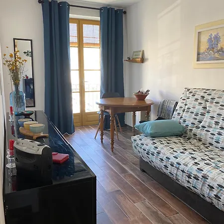 Sur Le Vieux Port Bastia (Corsica)