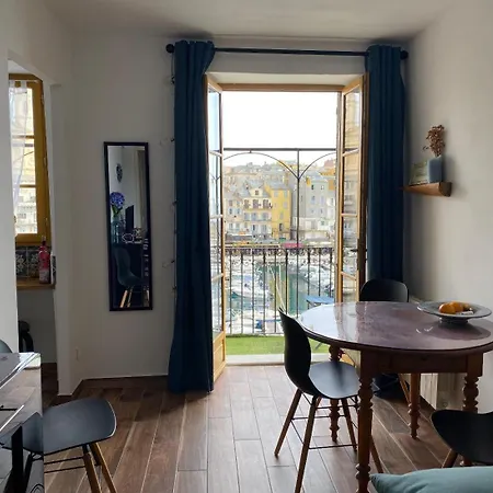 Apartment Appartement Sur Le Vieux Port